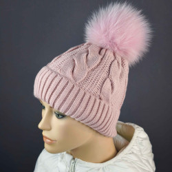 Pletená dámska čiapka s brmbolcom z pravej kožušiny , polárna líška